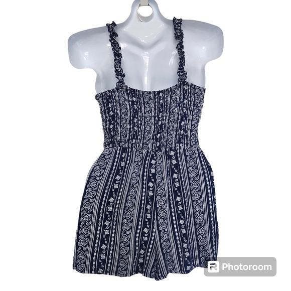 Lily Rose Women's Short Romper Blue/White Shirred Elastic Bodice Pocketed  S-Jr - Picture 5 of 9